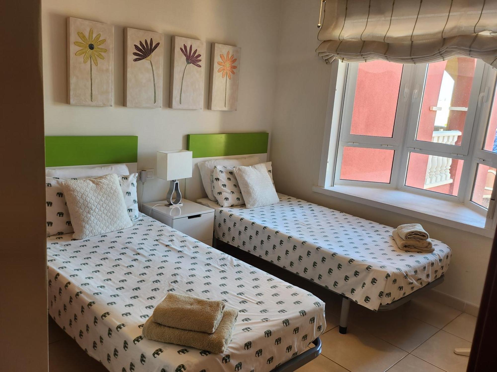 Spacious 3 Bedroom 2 Bathroom Apartment - Puerto Marina Complex Los Alcázares Eksteriør billede